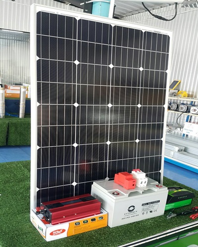 ชุดโซล่าเซลล์เอนกประสงค์ชุดเล็ก Solar Cell 100W